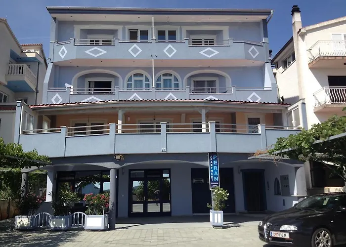 Apartments Peran